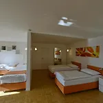 Urraum 3*